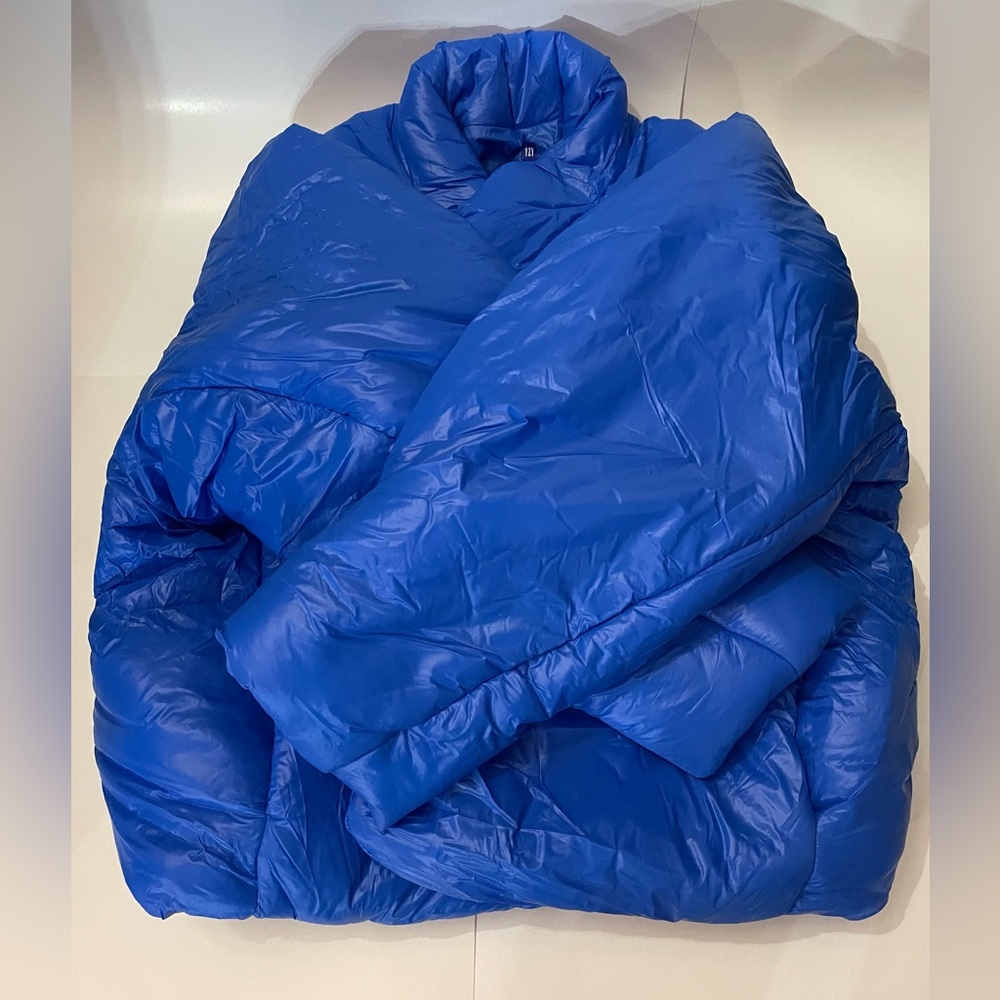 YEEZY (YZY) GAP Round (Puffer) Jacket BLUE BRAND NEW (NWT) in Size XL